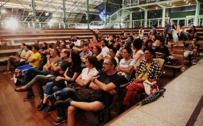 O Governo do Pará, por meio da Secretaria de Estado de Cultura (Secult), divulgou na sexta-feira (22), a lista de espetáculos selecionados para a 1ª Mostra de Teatro "Nilza Maria". 

FOTO: DIVULGAÇÃO / SECULT
DATA: 24.03.2019
BELÉM - PARÁ <div class='credito_fotos'>Foto: Ascom Secult   |   <a href='/midias/2019/originais/298ce24e-a146-4de1-9080-e77a26c6df75.jpg' download><i class='fa-solid fa-download'></i> Download</a></div>