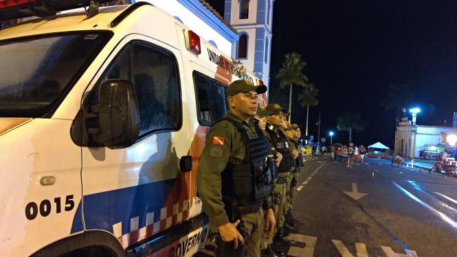PM intensifica policiamento em Salinas, Bragança e Mosqueiro com reforço na Operação ‘Carnaval 2019’

FOTO: ASCOM/POLICIA MILITAR
DATA: 04.03.2019
BELÉM - PARÁ <div class='credito_fotos'>Foto: Ascom Polícia Militar   |   <a href='/midias/2019/originais/2c996838-5771-4546-a640-1c80b70414b1.jpg' download><i class='fa-solid fa-download'></i> Download</a></div>