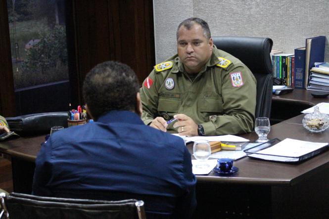 Sem Descrição <div class='credito_fotos'>Foto: ASCOM / PMPA   |   <a href='/midias/2019/originais/2cdc09c2-00ef-4618-9e40-d3b67a030420.jpg' download><i class='fa-solid fa-download'></i> Download</a></div>