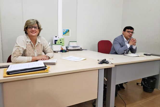 O atendimento no Núcleo Regional (Nure) do município de Santarém, Baixo Amazonas, recebeu reforço nesta segunda-feira (22). O objetivo da Secretaria de Estado de Meio Ambiente e Sustentabilidade (Semas), que estende a ação até a próxima sexta-feira (26), é tirar dúvidas da população sobre a elaboração de planos de manejos e de projetos de licenciamento ambiental em geral.

FOTO: ASCOM / SEMAS
DATA: 22.04.2019
SANTARÉM - PARÁ <div class='credito_fotos'>Foto: ASCOM / SEMAS   |   <a href='/midias/2019/originais/2e8e9333-a635-4a7f-a6d1-74f87440aabd.jpg' download><i class='fa-solid fa-download'></i> Download</a></div>