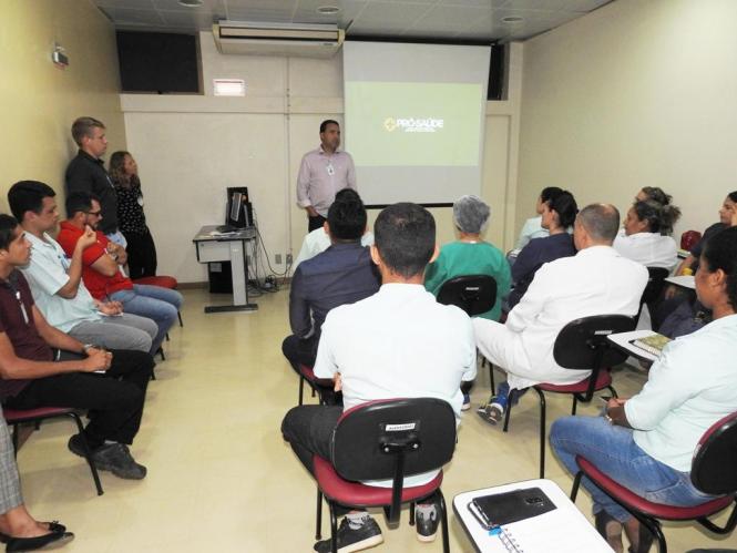           Gestores do Hospital Regional Público da Transamazônica (HRPT), em Altamira (PA), definiram o planejamento estratégico que norteará as ações de atuação e gestão da unidade de saúde no biênio 2019/2020. Entre as ações programas estão a maior interação com a comunidade local por meio de palestras educativas, mudanças nos processos de assistência à pacientes internados, redução de custos e de emissão de CO2 através do plantio de mudas, por exemplo.

FOTO: DIVULGAÇÃO / HRPT
DATA: 07.02.2019
ALTAMIRA - PARÁ

 <div class='credito_fotos'>Foto: ASCOM HRPT   |   <a href='/midias/2019/originais/2f3144f9-88f3-4f32-b679-c4cbeb1c37a6.jpg' download><i class='fa-solid fa-download'></i> Download</a></div>