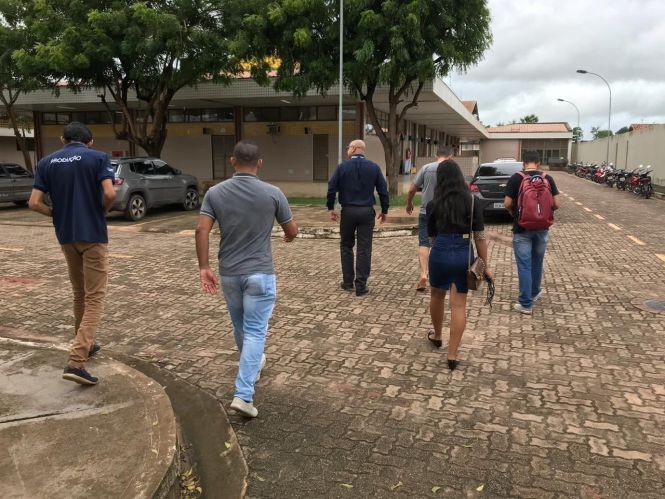 O gerente Administrativo e Financeiro, Ricardo Almeida explica que essa nova forma de gerir o acesso conta com a presença de um líder de Portaria que vai administrar uma equipe para identificar, orientar e encaminhar as pessoas para os lugares desejados dentro do HGT e, ao saírem, serão igualmente bem tratados. <div class='credito_fotos'>Foto: Divulgação   |   <a href='/midias/2019/originais/2f563846-3876-4121-99c2-2b9fbc32118d.jpg' download><i class='fa-solid fa-download'></i> Download</a></div>