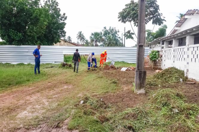 Além de transformar os primeiros 10.8 km da rodovia BR-316 em uma avenida com mobilidade e qualidade no transporte na Região Metropolitana de Belém (RMB), as obras da Nova BR devem gerar pelo menos 1 mil postos de trabalho em diversas áreas. Durante os 19 meses de execução do projeto de requalificação da rodovia sob responsabilidade do Núcleo de Gerenciamento de Transporte Metropolitano (NGTM) do Governo do Estado, por meio da construtora contratada, o objetivo é oferecer as chances, preferencialmente, para trabalhadores da região, que moram próximo ao corredor das obras.

FOTO: DIVULGAÇÃO
DATA: 22.02.2019 <div class='credito_fotos'>Foto: Divulgação   |   <a href='/midias/2019/originais/31003897-bd0e-4496-a556-b1917ec7802c.jpg' download><i class='fa-solid fa-download'></i> Download</a></div>