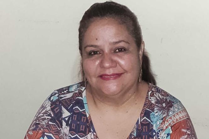 Sespa intensifica vacinação contra o sarampo no Oeste do Pará
Na foto Marcela Tolentino-diretora do  9CRS

FOTO: ASCOM / SESPA
DATA: 28.02.2019 <div class='credito_fotos'>Foto: ASCOM / SESPA   |   <a href='/midias/2019/originais/31816660-2879-4de9-9a94-bf50cd4ff389.jpg' download><i class='fa-solid fa-download'></i> Download</a></div>