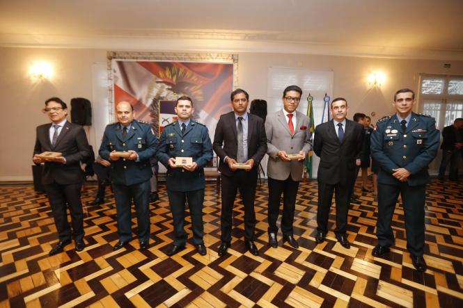 “A questão da água em Viseu tem que estar entre as prioridades da Cosanpa”. Foi com essas palavras que o governador do estado do Pará, Helder Barbalho, iniciou o debate sobre o abastecimento de água no município do nordeste paraense, na reunião realizada hoje à tarde (14), no Palácio dos Despachos.

FOTO: MARCELO SEABRA / AGÊNCIA PARÁ
DATA: 14.03.2019
BELÉM - PARÁ <div class='credito_fotos'>Foto: Marcelo Seabra / Ag. Pará   |   <a href='/midias/2019/originais/31895474-421e-449f-913c-17533ee57c89.jpg' download><i class='fa-solid fa-download'></i> Download</a></div>