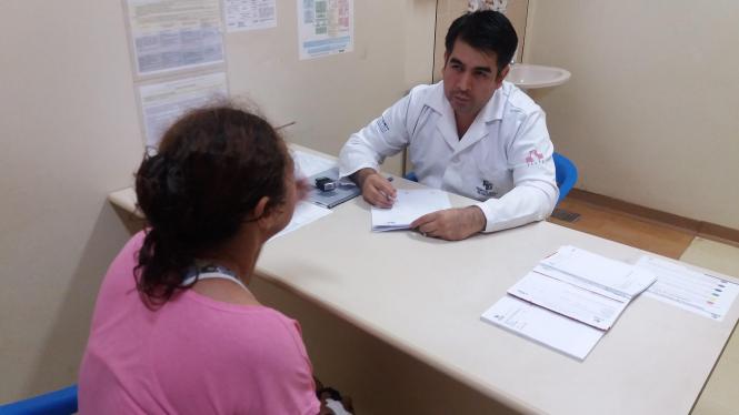 Em 2018, a equipe multiprofissional do Hospital de baixa e média complexidade, efetivou o atendimento de 165 pacientes com picadas de animais peçonhentos e, mais vez, o ataque de serpentes lidera esse preocupante ranking com 137 vítimas.

FOTO:  ASCOM / HGT
DATA: 09.03.2019
TAILÂNDIA - PARÁ <div class='credito_fotos'>Foto: ASCOM HGT TAILÂNDIA   |   <a href='/midias/2019/originais/33277243-15da-459b-ad7a-bd2e96f6f319.jpg' download><i class='fa-solid fa-download'></i> Download</a></div>