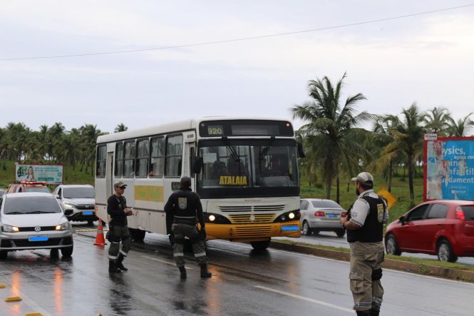 Um feriado de tranquilidade e segurança no trânsito. Pelo menos em Salinópolis, na região nordeste, o Departamento de Trânsito do Estado do Pará (Detran/PA) não teve muitos problemas na organização do trânsito durante o período da Semana Santa.

FOTO: ASDECOM DETRAN PA
DATA: 22.04.2019
BELÉM - PARÁ <div class='credito_fotos'>Foto: ASDECOM / DETRAN   |   <a href='/midias/2019/originais/3411cb16-9f6c-4c70-bf8e-d5f0a10e1768.jpg' download><i class='fa-solid fa-download'></i> Download</a></div>