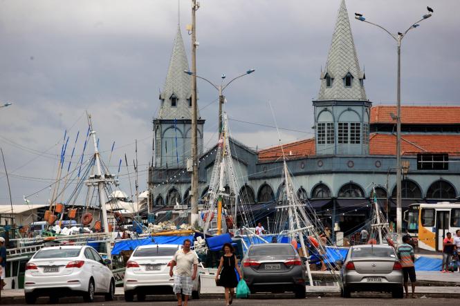 O maior movimento popular do Pará, a Cabanagem, é tema de uma programação alusiva ao aniversário de Belém, comemorado neste sábado, 12 de janeiro. O objetivo da programação “Belém Cabana”, realizada pelo Governo do Estado por meio da Secretaria de Estado de Cultura (Secult), é promover, na data que marca os 403 anos da capital, a valorização da memória e da história do povo paraense.

FOTO: SIDNEY OLIVEIRA / AG. PARÁ
DATA: 12.01.2019
BELÉM - PARÁ <div class='credito_fotos'>Foto: Sidney Oliveira/Ag. Pará   |   <a href='/midias/2019/originais/34191cb5-52b1-4f70-867d-161c7aaa0702.jpg' download><i class='fa-solid fa-download'></i> Download</a></div>