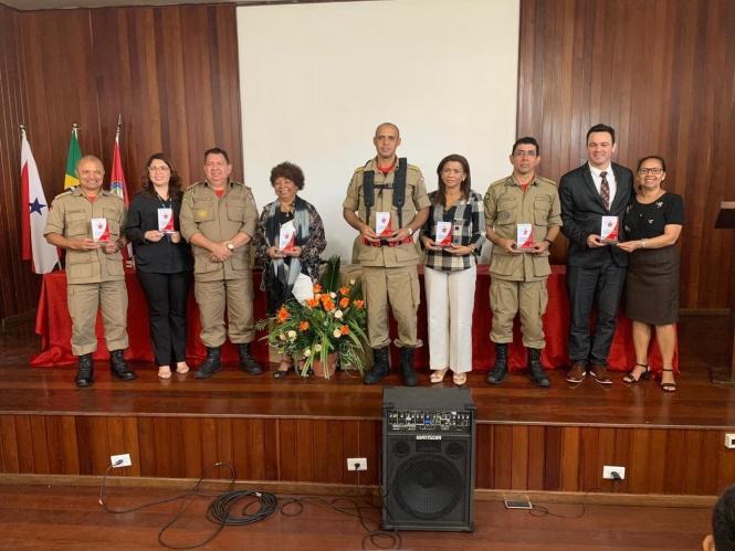 Cerimônia de abertura da 6ª Semana Pedagógica do Programa Escola da Vida.

FOTO: MAYARA SOUZA / PARÁPAZ
DATA: 15.05.2019
BELÉM - PARÁ <div class='credito_fotos'>Foto: Mayara Souza / PARÁPAZ   |   <a href='/midias/2019/originais/3654ca9b-0f31-445a-8c1f-03677073cc45.jpg' download><i class='fa-solid fa-download'></i> Download</a></div>