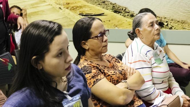 A Unidade de Alta Complexidade em Oncologia Dr. Vítor Moutinho - Unacon Tucuruí - aderiu à campanha “Março Lilás por todo o Pará”, que a Secretaria de Estado de Saúde Pública (Sespa) lançou para atuar no combate a principal causa de morte por câncer de mulheres no Pará. Na unidade, a ação estratégica vai até o dia 28, com vasta programação  que inclui a oferta de exame preventivo, teste rápido me Sífilis e HIV, entre outros serviços.

FOTO: DIVULGAÇÃO
DATA: 17.03.2019
TUCURUÍ - PA <div class='credito_fotos'>Foto: Divulgação   |   <a href='/midias/2019/originais/36bec61b-6293-4af8-b7be-7673208e603a.jpg' download><i class='fa-solid fa-download'></i> Download</a></div>