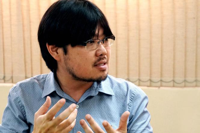 Os donos de frigoríficos no Pará estão preocupados com a queda de 26% na receita de exportação da carne em 2018. A informação foi do presidente do Sindicato da Indústria de Carnes no Pará (Sindicarne), Daniel Acatauassú Freire, durante reunião solicitada pelo secretário estadual de Desenvolvimento Agropecuário e da Pesca, Hugo Suenaga, para discutir os impactos da crise no setor. Na foto, secretário Hugo Suenaga.

FOTO: MATEUS COSTA/ASCOM SEDAP
DATA: 18.01.2019
BELÉM - PARÁ <div class='credito_fotos'>Foto: Mateus Costa / ascom sedap   |   <a href='/midias/2019/originais/38d76a3d-f6ed-493b-9e00-46c4bd2a9a01.jpg' download><i class='fa-solid fa-download'></i> Download</a></div>