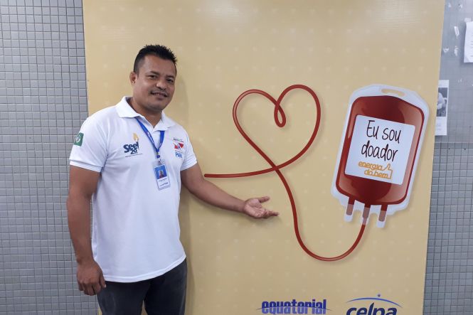 Cerca de 50 voluntários, entre lutadores de boxe, simpatizantes, familiares e amigos foram encaminhados por várias academias de Belém, por meio do projeto “Nocaute na Violência”, para doação de sangue, nesta quinta-feira (16), na sede da Fundação Centro de Hemoterapia e Hematologia do Pará (Hemopa), em Belém. O projeto existe há sete anos e foi idealizado pelo ex lutador de pugilismo e hoje treinador, José Dias Macedo Campos, 60, mais conhecido como “Zezé do Boxe”.

FOTO: DIVULGAÇÃO
DATA: 16.05.2019
BELÉM - PARÁ <div class='credito_fotos'>Foto: Divulgação   |   <a href='/midias/2019/originais/401c171e-a09a-4c69-8847-5a54dbf23d21.jpg' download><i class='fa-solid fa-download'></i> Download</a></div>
