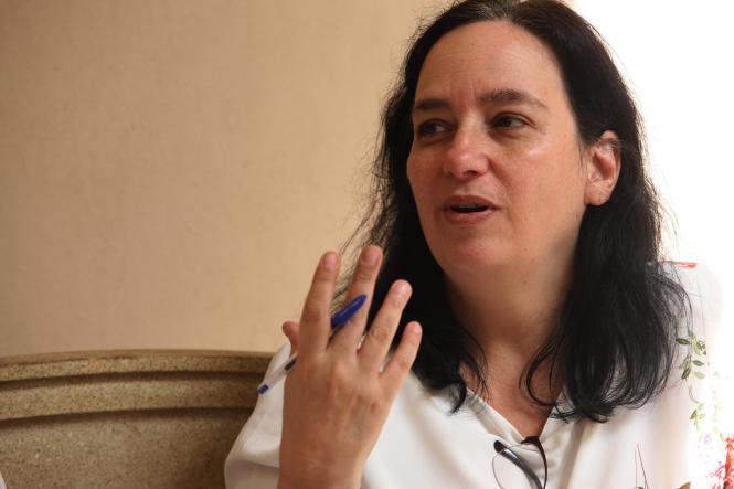 “A pedagogia é como um bote salva-vidas para mim”. É assim que Sara Oliveira, 22, vê o curso que escolheu quando prestou vestibular para a Universidade do Estado do Pará (Uepa), em 2015. Porém, embora o sonho de ingressar em uma instituição pública de ensino superior tenha sido alcançado, se manter como estudante e investir na própria educação é um desafio diário, devido às condições financeiras de sua família.

FOTO: ASCOM / UEPA
DATA: 05.04.2019
BELEM - PARA <div class='credito_fotos'>Foto: Jader Paes / Agência Pará   |   <a href='/midias/2019/originais/42a05ef4-8abe-46af-bc37-6c69a07d2773.jpg' download><i class='fa-solid fa-download'></i> Download</a></div>