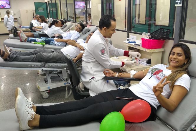 “Sábado também é dia de encontrar os amigos no Hemopa”. É com essa proposta que a Fundação Centro de Hemoterapia e Hematologia do Pará (Hemopa), quer estimular a doação de sangue na população, aos finais de semana, para colaborar para o reforço do estoque de sangue para atendimento satisfatório da demanda transfusional da rede hospitalar.

FOTO: ASCOM / HEMOPA
DATA: 27.04.2019
BELEM - PA <div class='credito_fotos'>Foto: ASCOM / HEMOPA   |   <a href='/midias/2019/originais/4b7a2465-0e77-4be6-82cf-d3ad1f9e8245.jpg' download><i class='fa-solid fa-download'></i> Download</a></div>