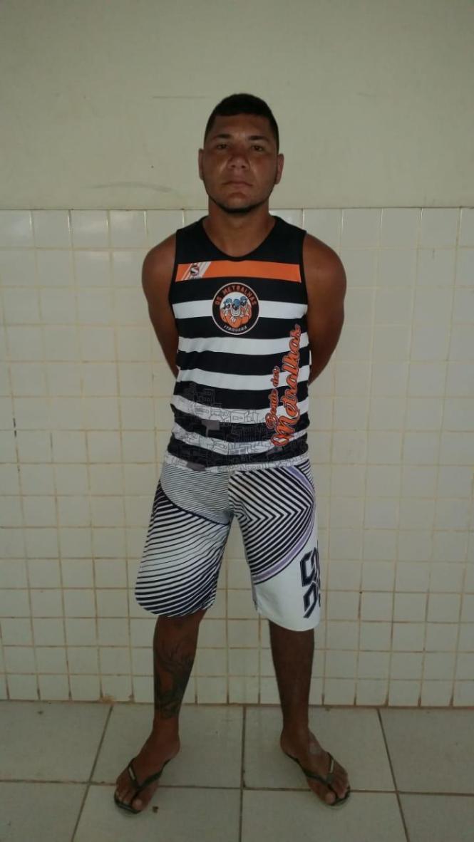 A Polícia Civil do Pará deflagrou hoje a operação Hera para dar cumprimento a mandados de prisão decretados pela Justiça contra indiciados por violência doméstica contra a mulher no interior do Pará. Sob coordenação da Diretoria de Polícia do Interior (DPI), a operação foi iniciada por volta de 6 horas da manhã, de forma simultânea, pelas 15 Delegacias da Mulher (DEAMs) no Interior do Estado. Ao todo, 29 prisões foram efetuadas ao longo do dia.

FOTO : DIVULGAÇÃO POLICIA CIVIL - PARÁ
DATA: 25.01.2019 <div class='credito_fotos'>Foto: Divulgação / Policia Civil - Pará   |   <a href='/midias/2019/originais/4be2d978-2016-4262-9667-3afacb82ab61.jpg' download><i class='fa-solid fa-download'></i> Download</a></div>