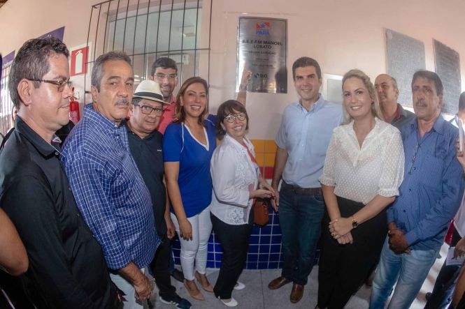 Na manhã desta sexta-feira (17), o governador do Estado, Helder Barbalho, reinaugurou a Escola Estadual de Ensino Fundamental e Médio Manoel Lobato, em Primavera, região bragantina. A unidade de ensino foi reformada e ampliada com recursos de mais de R$ 1.700 milhão, que foram financiados pelo Banco Interamericano de Desenvolvimento (Bid).

FOTO: MARCO SANTOS / AGÊNCIA PARÁ
DATA: 17.05.2019
PRIMAVERA - PARÁ <div class='credito_fotos'>Foto: Marco Santos / Ag. Pará   |   <a href='/midias/2019/originais/4f7f6300-2741-49a6-b2dd-88261854ef22.jpg' download><i class='fa-solid fa-download'></i> Download</a></div>