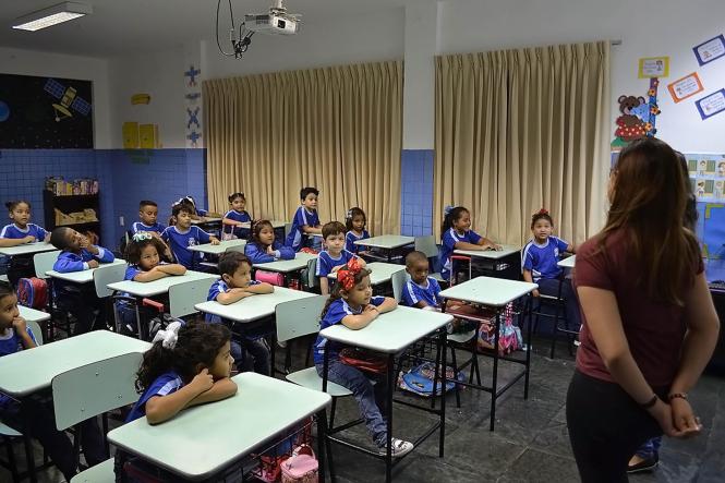 Nesta terça-feira (22), o Departamento de Trânsito do Estado (Detran) realizou mais um projeto de educação voltado às crianças. Desta vez, a iniciativa foi realizada no Colégio São Paulo, em Belém. A ação contou com uma tarde de lazer com crianças do 1º ao 5º ano do ensino fundamental.

FOTO: ASDECOM - DETRAN
DATA 24.01.19
BELÉM - PARÁ

 <div class='credito_fotos'>Foto: ASDECOM / DETRAN   |   <a href='/midias/2019/originais/4ff32071-d223-4dd7-a042-507aa96809c7.jpg' download><i class='fa-solid fa-download'></i> Download</a></div>