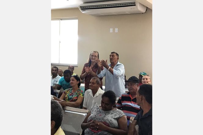 Referência na assistência de baixa e média complexidade no nordeste paraense, o Hospital Geral de Ipixuna do Pará (HGI), homenageou usuárias, acompanhantes e funcionárias pelo Dia das Mães, na manhã de sexta-feira (10). A programação foi organizada pelo Grupo de Trabalho de Humanização (GTH), e contou com a apresentação do Coral Anjos de Luz, composto por funcionárias do hospital, que registra o significativo saldo de 99,25% de satisfação dos usuários.

FOTO: ASCOM / HGI
DATA: 12.05.2019
IPIXUNA - PARÁ <div class='credito_fotos'>Foto: ASCOM / HGI   |   <a href='/midias/2019/originais/515fe693-c63c-4323-8b77-2a7bf29f81c8.jpg' download><i class='fa-solid fa-download'></i> Download</a></div>