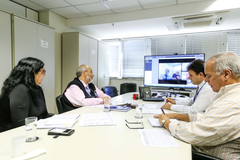 REUNIÃO DIRETOR DA COSANPA EM BRASÍLIA. <div class='credito_fotos'>Foto: ASCOM / COSANPA   |   <a href='/midias/2019/originais/5212_img_8620.jpg' download><i class='fa-solid fa-download'></i> Download</a></div>