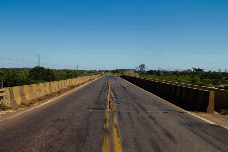 O governo do Pará, por meio da Secretaria de Educação (Seduc), está realizando obras de reparos e manutenção corretiva e preventiva em várias unidades de ensino do Estado. Uma delas é a EEEFM professor Acyr de Jesus Neves de Barros Pereira. Situada no centro de Conceição do Araguaia, no sudeste paraense

FOTO BRUNO CECIM / AGENCIA PARA
DATA  26.07.2019
CONCEICAO DO ARAGUAIA - PARA <div class='credito_fotos'>Foto: Bruno Cecim / Ag.Pará   |   <a href='/midias/2019/originais/5222_photoeditor_20190725_130424474.jpg' download><i class='fa-solid fa-download'></i> Download</a></div>