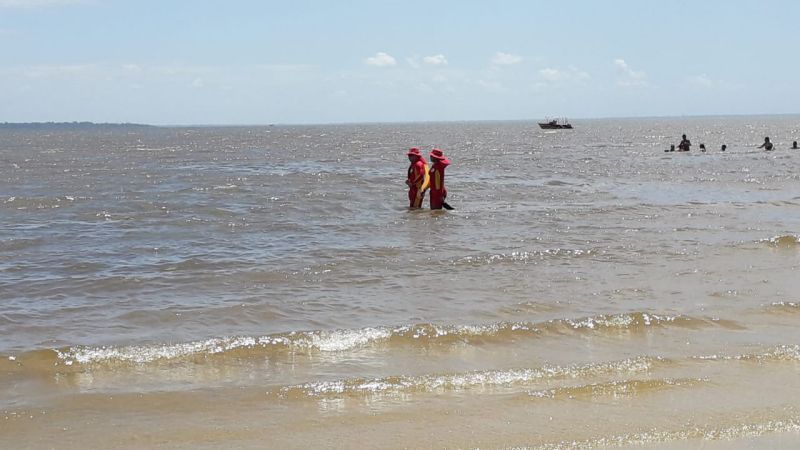 OPERAÇÃO VERÃO 2019: BOMBEIROS FAZEM PREVENÇÃO EM ABAETETUBA.

FOTO: ASCOM / CBMPA
DATA: 28.07.2019
ABAETETUBA - PARÁ <div class='credito_fotos'>Foto: ASCOM / CBMPA   |   <a href='/midias/2019/originais/5225_img-20190727-wa0123.jpg' download><i class='fa-solid fa-download'></i> Download</a></div>