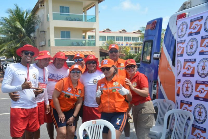 OPERAÇÃO VERÃO 2019: BOMBEIROS FAZEM PREVENÇÃO NA CORRIDA DO SAL, EM SALINÓPOLIS.

FOTO: ASCOM / CBMPA
DATA: 28.07.2019
SALINÓPOLIS - PARÁ <div class='credito_fotos'>Foto: ASCOM / CBMPA   |   <a href='/midias/2019/originais/5226_img-20190727-wa0063.jpg' download><i class='fa-solid fa-download'></i> Download</a></div>