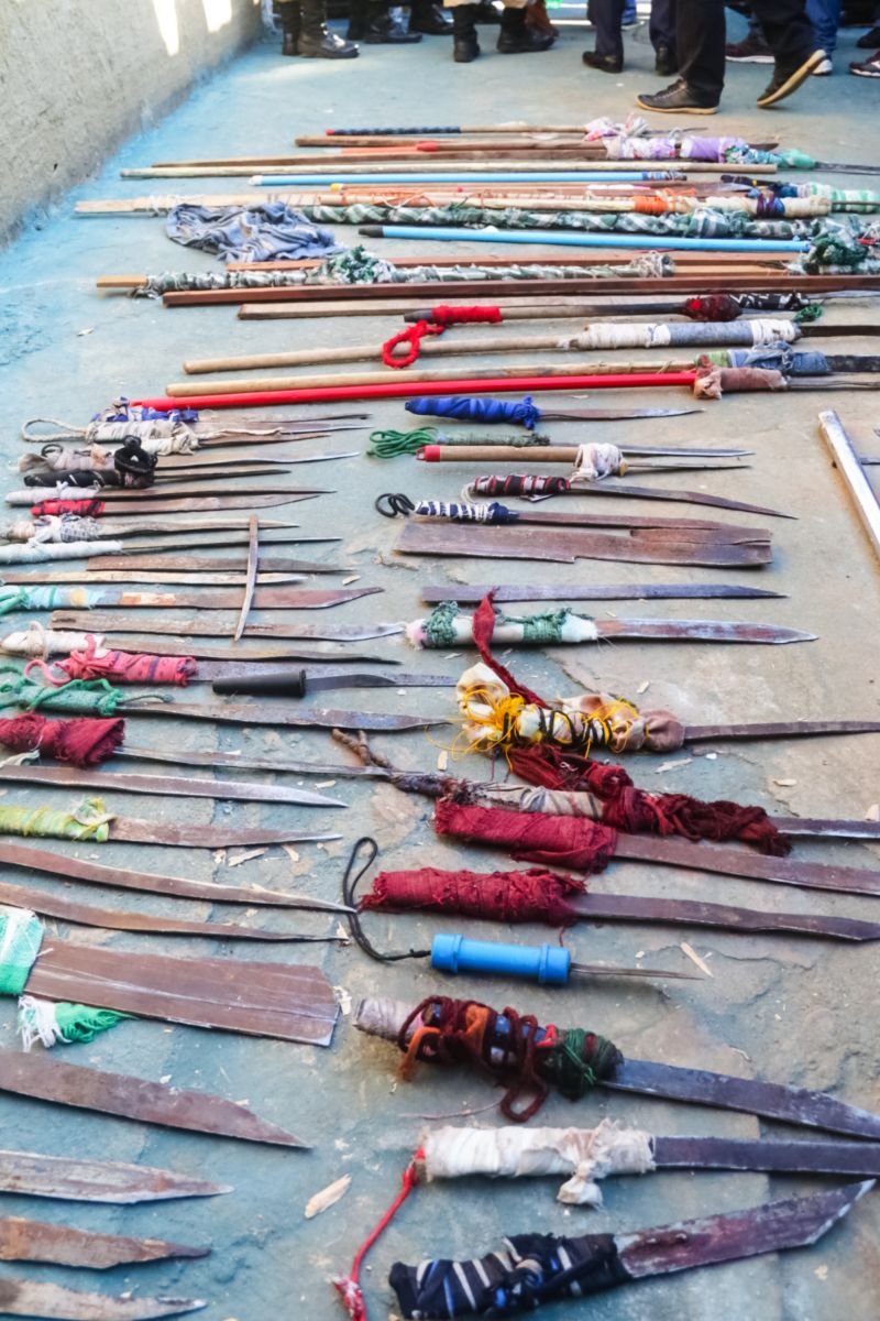 O Gabinete de Gestão da Segurança Pública do Pará determinou a transferência imediata de 46 custodiados da Superintendência do Sistema Penitenciário (Susipe) envolvidos no confronto ocorrido na manhã desta segunda-feira (29), no Centro de Recuperação Regional de Altamira (CRRA), na região oeste.

FOTO: BRUNO CECIM - AGÊNCIA PARÁ
DATA: 29.07.2019
ALTAMIRA - PARÁ <div class='credito_fotos'>Foto: Bruno Cecim / Ag.Pará   |   <a href='/midias/2019/originais/5230_photoeditor_20190729_202457865-1993x2989.jpg' download><i class='fa-solid fa-download'></i> Download</a></div>