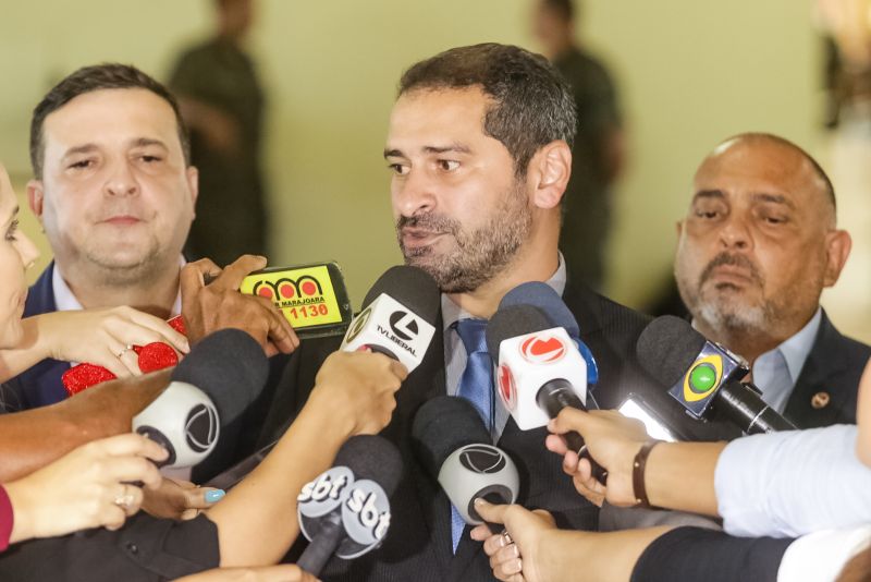 Chegada da força tática  de  intervencão   penitenciária.

Os 40 agentes da Força-Tarefa de Intervenção Penitenciária (FTIP), que chegaram na tarde desta quarta-feira (31) a Belém, vão atuar no treinamento dos novos agentes prisionais da Susipe.

FOTO: BRUNO CECIM / AGÊNCIA PARÁ
DATA: 31.07.2019
BELÉM - PARÁ <div class='credito_fotos'>Foto: Bruno Cecim / Ag.Pará   |   <a href='/midias/2019/originais/5233_20190731175436_img_6844-1600x1067.jpg' download><i class='fa-solid fa-download'></i> Download</a></div>