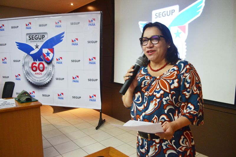 A advogada Maria Cristina Carvalho <div class='credito_fotos'>Foto: Elielson Modesto / Ascom Segup   |   <a href='/midias/2019/originais/5253_dsc_0385.jpg' download><i class='fa-solid fa-download'></i> Download</a></div>