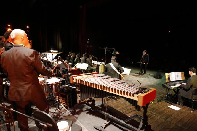 Com apenas 06 anos, a menina Ana Clara escolheu esta quarta-feira (13) para entrar, pela primeira vez, em um teatro. E a escolha não poderia ser mais significativa. Ana foi conhecer o Teatro Margarida Schivasappa, instalado no Centur, quando a casa de espetáculos completou 32 anos de funcionamento. Tímida, mas curiosa, a menina ansiava por uma experiência "legal".

FOTO: ASCOM / SECULT
DATA: 14.03.2019
BELÉM - PA <div class='credito_fotos'>Foto: ASCOM / SECULT   |   <a href='/midias/2019/originais/525ff46e-f69c-487e-8711-1d5dddba96ca.jpg' download><i class='fa-solid fa-download'></i> Download</a></div>