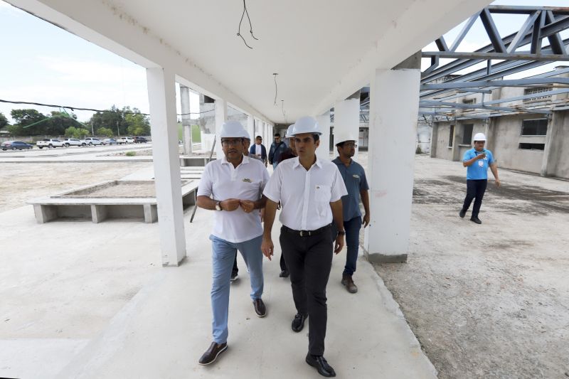  <div class='credito_fotos'>Foto: MARCOS SANTOS   |   <a href='/midias/2019/originais/5267_visita_esco_tec_011.jpg' download><i class='fa-solid fa-download'></i> Download</a></div>