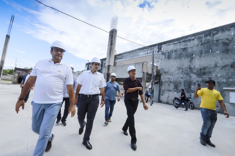  <div class='credito_fotos'>Foto: MARCOS SANTOS   |   <a href='/midias/2019/originais/5267_visita_esco_tec_024.jpg' download><i class='fa-solid fa-download'></i> Download</a></div>