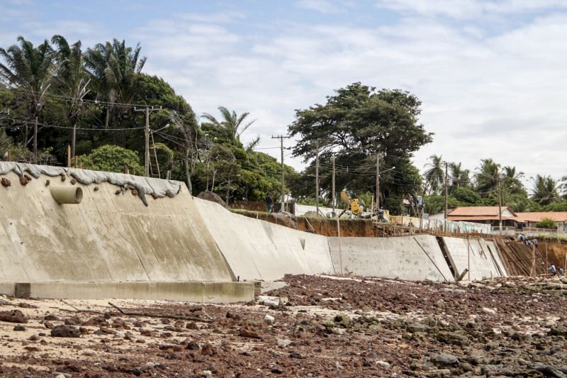 Obra do mudo de contenção da Praia Grand,Salvaterra. <div class='credito_fotos'>Foto: Bruno Cecim / Ag.Pará   |   <a href='/midias/2019/originais/5283_007.jpg' download><i class='fa-solid fa-download'></i> Download</a></div>