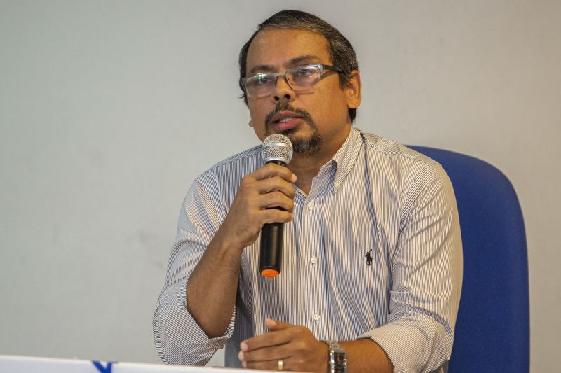 ANDRE MELO - RITU e nitt e miniaud  UEPA



 <div class='credito_fotos'>Foto: Nailana Thiely / Ascom Uepa   |   <a href='/midias/2019/originais/5317_20.08.19andremelo-rituenitteminiauduepa-fotonailanathiely_6.jpg' download><i class='fa-solid fa-download'></i> Download</a></div>