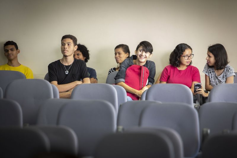 InauguraÃ§Ã£o do EspaÃ§o Empreender, escritÃ³rios da RITU e NITT, miniauditÃ³rio e elevador do Centro de Ciencias Naturais e Tecnologia (CCNT) da Universidade do Estado do ParÃ¡ (Uepa), na manhÃ£ desta terÃ§a-feira, 20, em BelÃ©m.



FOTO: NAILANA THIELY

DATA: 20.08.19

BELÃ‰M-PARÃ <div class='credito_fotos'>Foto: Nailana Thiely / Ascom Uepa   |   <a href='/midias/2019/originais/5317_20.08.19ccntinauguracaoespacoempreenderescritoriosdarituenitteminiauduepa-fotonailanathiely_2.jpg' download><i class='fa-solid fa-download'></i> Download</a></div>