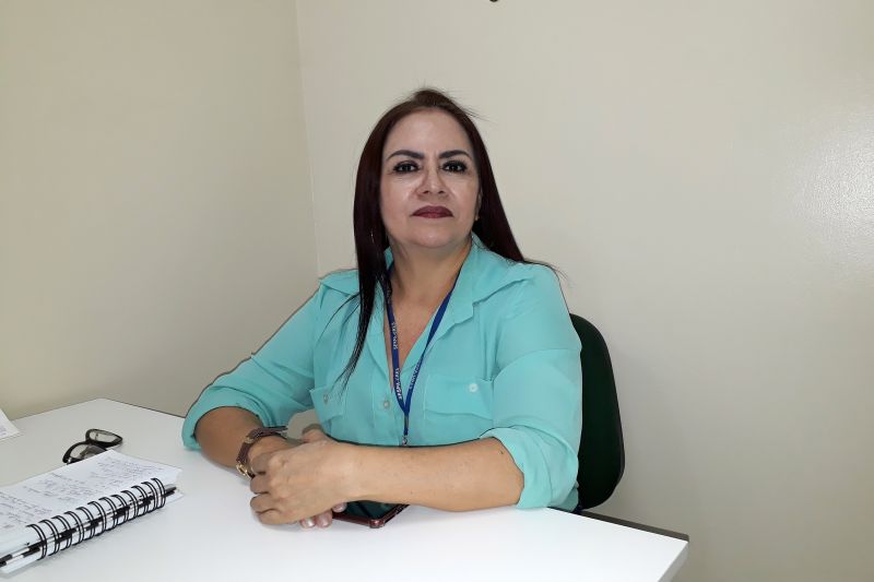 Elenita AragÒo, diretora da Ures Presidente Vargas <div class='credito_fotos'>Foto: ASCOM / SESPA   |   <a href='/midias/2019/originais/5321_elenitaaragoodiretoradaurespresidentevargas.jpg' download><i class='fa-solid fa-download'></i> Download</a></div>