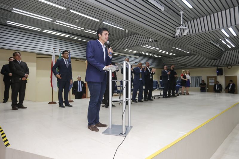 O início do Curso de Formação Profissional do Concurso C-199/2, da Superintendência do Sistema Penitenciário do Estado do Pará (Susipe), foi marcado por uma aula magna motivacional. Com a presença do governador Helder Barbalho, os candidatos a agentes prisionais aprenderam como funciona o sistema carcerário paraense, os desafios da função e os procedimentos que aprenderão durante o curso.  <div class='credito_fotos'>Foto: Marcelo Seabra / Ag. Pará   |   <a href='/midias/2019/originais/5340_20190823171922__mg_0149.jpg' download><i class='fa-solid fa-download'></i> Download</a></div>