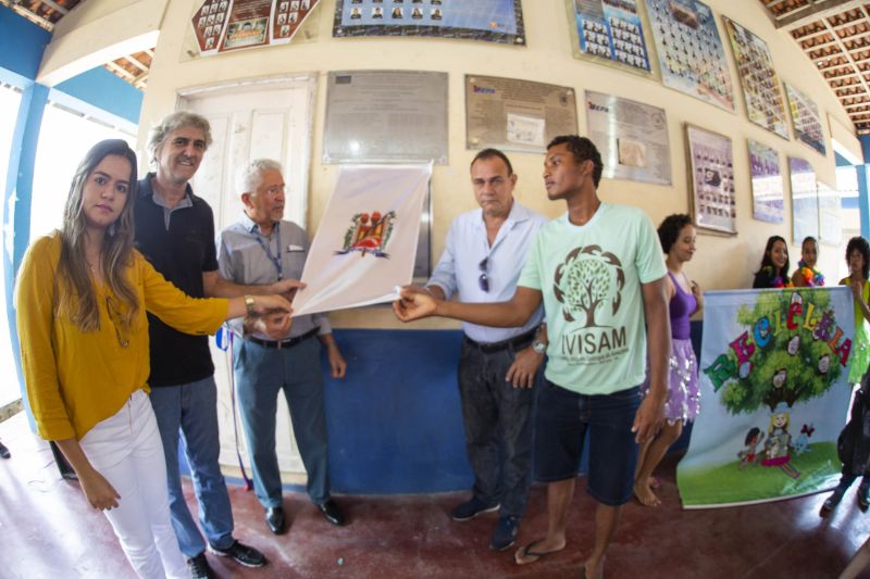 InauguraÃ§Ã£o da Brinquedoteca Prof.a Maria Edinir Alves Bezerra, na manhÃ£ desta sexta-feira, 23 de agosto, no Campus da Universidade do Estado do ParÃ¡ (Uepa) em SÃ£o Miguel do GuamÃ¡. A cerimÃ´nia de abertura teve em sua programaÃ§Ã£o a contaÃ§Ã£o de histÃ³rias do projeto ReciclÃ©ia e a participaÃ§Ã£o de crianÃ§as do Centro de EducaÃ§Ã£o Infantil Nossa Senhora de NazarÃ©.

 

FOTO: NAILANA THIELY

DATA: 23.08.19

SÃƒO MIGUEL DO GUAMÃ - PARÃ <div class='credito_fotos'>Foto: Nailana Thiely / Ascom Uepa   |   <a href='/midias/2019/originais/5342_23.08.19saomigueldoguamainauguracaobrinquedotecauepa-fotonailanathiely_19.jpg' download><i class='fa-solid fa-download'></i> Download</a></div>