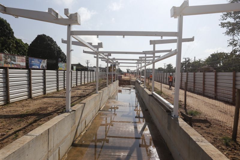 VISITA DO GOVERNADOR AS OBRAS DA NONA BR. <div class='credito_fotos'>Foto: Marcelo Seabra / Ag. Pará   |   <a href='/midias/2019/originais/5343_20190824090553__mg_0285.jpg' download><i class='fa-solid fa-download'></i> Download</a></div>