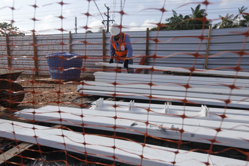 VISITA DO GOVERNADOR AS OBRAS DA NONA BR. <div class='credito_fotos'>Foto: Marcelo Seabra / Ag. Pará   |   <a href='/midias/2019/originais/5343_20190824091447__mg_0351.jpg' download><i class='fa-solid fa-download'></i> Download</a></div>