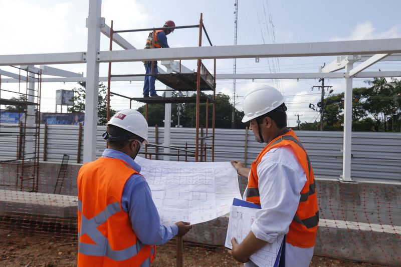 VISITA DO GOVERNADOR AS OBRAS DA NONA BR. <div class='credito_fotos'>Foto: Marcelo Seabra / Ag. Pará   |   <a href='/midias/2019/originais/5343_20190824091559__mg_0361.jpg' download><i class='fa-solid fa-download'></i> Download</a></div>