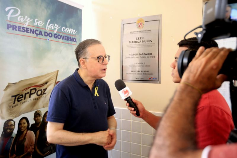 Moradores do bairro do Benguí, em Belém, lotaram, neste sábado (14), as instalações da escola estadual Marilda Nunes para participar das primeiras ações do projeto TerPaz na área. Eles puderam conhecer melhor a proposta do Estado para a redução dos índices de violência no Pará por meio da iniciativa, que promoveu atendimentos de saúde, esporte, lazer, além de orientações de cadastro para cursos e projetos que começam a ser oferecidos na localidade. <div class='credito_fotos'>Foto: Bruno Cecim / Ag.Pará   |   <a href='/midias/2019/originais/5448__v5o1777-2644x1872.jpg' download><i class='fa-solid fa-download'></i> Download</a></div>