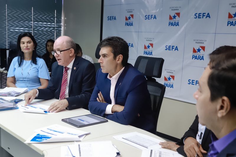 A receita total do Pará somou R$ 13,616 bilhões de janeiro a agosto de 2019, o que representa um crescimento real de 6,8%.  <div class='credito_fotos'>Foto: Marco Santos / Ag. Pará   |   <a href='/midias/2019/originais/5450_image00028.jpg' download><i class='fa-solid fa-download'></i> Download</a></div>