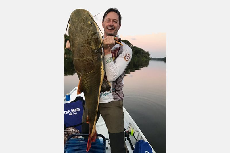 Proteção do meio ambiente e das espécies, melhoria da qualidade de vida das comunidades tradicionais com a geração de emprego e renda. Esses são os objetivos da implementação da atividade de pesca esportiva na Floresta Estadual de Faro. <div class='credito_fotos'>Foto: ASCOM / IDEFLOR   |   <a href='/midias/2019/originais/5457_pescaesportivafaro3.jpg' download><i class='fa-solid fa-download'></i> Download</a></div>