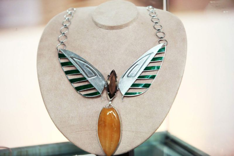 O Curso de "Bean to Bar", realizado pelo VI Festival Internacional de Chocolate, em Belém, atraiu confeiteiros, pessoas que trabalham na fabricação de chocolates e quem buscavam saber mais sobre o processo de produção artesanal do cacau até o chocolate, o evento foi realizado na Universidade da Amazônia (Unama). <div class='credito_fotos'>Foto: Bruno Cecim / Ag.Pará   |   <a href='/midias/2019/originais/5474_photoeditor_20190920_175708466-1867x1244.jpg' download><i class='fa-solid fa-download'></i> Download</a></div>