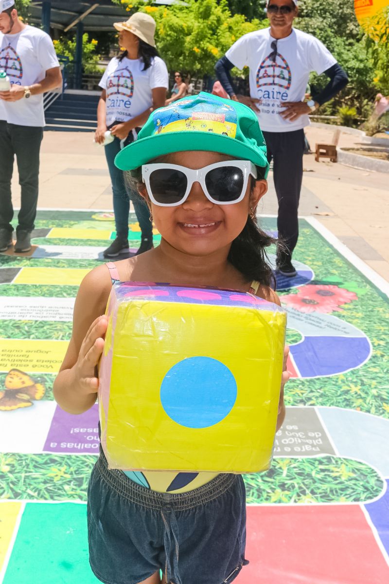 Educação ambiental a moradores e visitantes da vila balneária de Alter do Chão, distrito de Santarém, no oeste do Estado, é o objetivo principal da ação desenvolvida pela Secretaria de Estado de Meio Ambiente e Sustentabilidade (Semas). <div class='credito_fotos'>Foto: ASCOM / SEMAS   |   <a href='/midias/2019/originais/5487_educacaoambientalemsantarem7.jpg' download><i class='fa-solid fa-download'></i> Download</a></div>