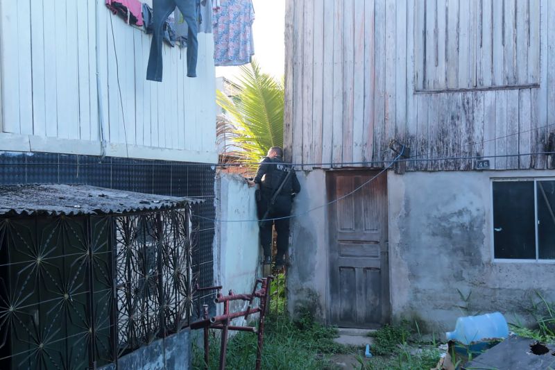 Na manhã desta segunda- feira (23), uma operação deu início ao trabalho do Grupo de Recaptura e Monitoramento da Superintendência do Sistema Penitenciário do Pará (Susipe). A ação “Monitora” foi realizada pelo Comando de Operações Penitenciárias (COPE). <div class='credito_fotos'>Foto: Alex Ribeiro / Ag. Pará   |   <a href='/midias/2019/originais/5489_20190923065338_img_5804.jpg' download><i class='fa-solid fa-download'></i> Download</a></div>