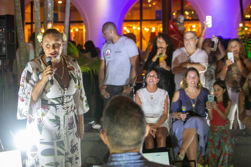 Sarau da Fafá de Belém  <div class='credito_fotos'>Foto: Marco Santos / Ag. Pará   |   <a href='/midias/2019/originais/5564_1848b0af-e1c9-8e2e-8858-1161cb693101.jpg' download><i class='fa-solid fa-download'></i> Download</a></div>