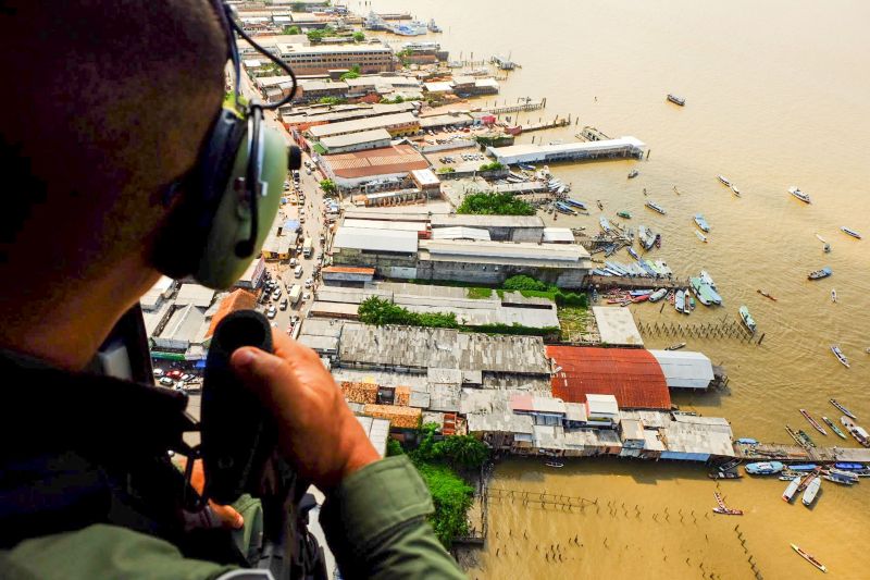 Romaria Fluvial Círio 2019 <div class='credito_fotos'>Foto: Rogerio Uchöa / Ag. Para   |   <a href='/midias/2019/originais/5566_1be2e78d-3069-36fb-e6c6-fbe214637cf5.jpg' download><i class='fa-solid fa-download'></i> Download</a></div>
