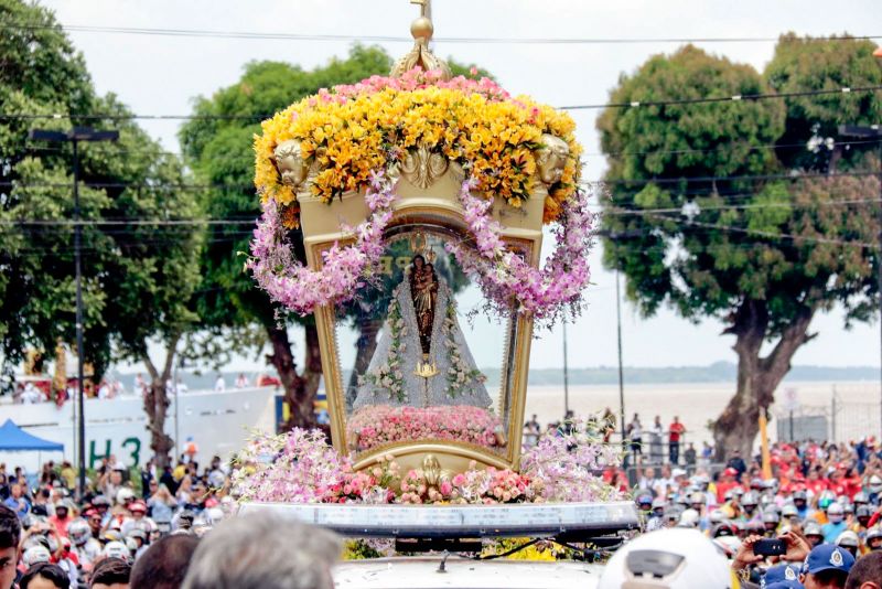 Moto Romaria Círio  2019 <div class='credito_fotos'>Foto: Ricardo Amanajás / Ag. Pará   |   <a href='/midias/2019/originais/5567_79b8a93c-c5fb-23f2-1e99-a44e1c7e8fe2.jpg' download><i class='fa-solid fa-download'></i> Download</a></div>